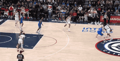 西部群魔乱舞，快船悄悄冲刺