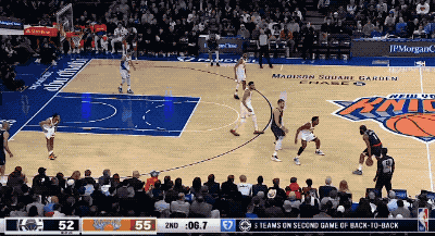 西部群魔乱舞，快船悄悄冲刺